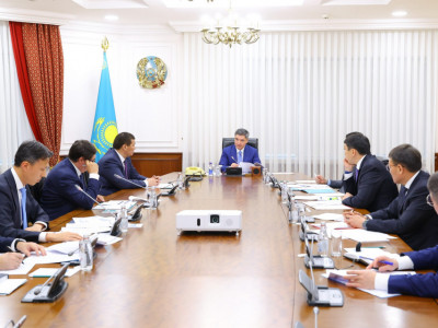 Олжас Бектенов атом өнеркәсібін дамыту мәселелері жөнінде кеңес өткізді