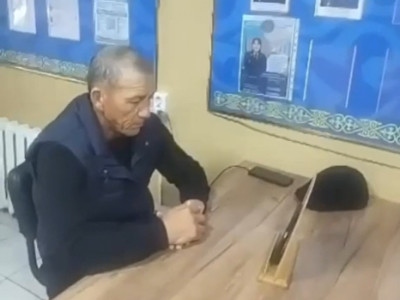 Астанада автобуста тәртіп бұзған жолаушы 10 тәулікке қамалды