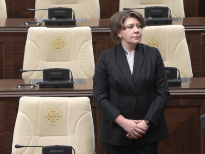 Құрылтай депутаты Татьяна Савельеваның өкілеттігі тоқтатылды