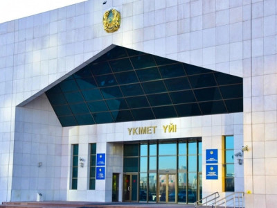 Үкімет Құрылтайда бірінші оқылымда үш жылдық бюджет жобасын ұсынды