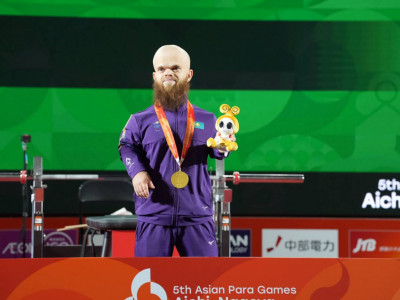 Давид Дегтярев Азия Пара ойындарының рекордын жаңартып, чемпион атанды