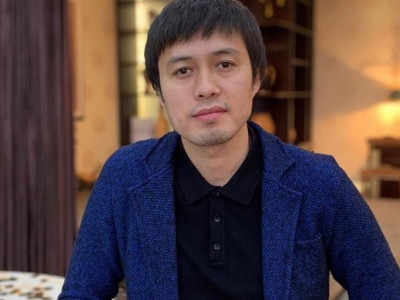 «Көз алдымда өлтіріп кеткені ауыр тиді»: әнші Ердос Қанаевтың жазбасы жұртты ойландырып қойды (ВИДЕО)