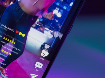 TikTok-та балағат сөз айтқан қыздың анасы жауапкершілікке тартылды
