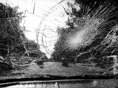 Қостанайда автокөлік пен автобус соқтығысып, жүргізуші қаза тапты