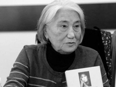 Жазушы Шыңғыс Айтматовтың қарындасы Роза Айтматова өмірден өтті