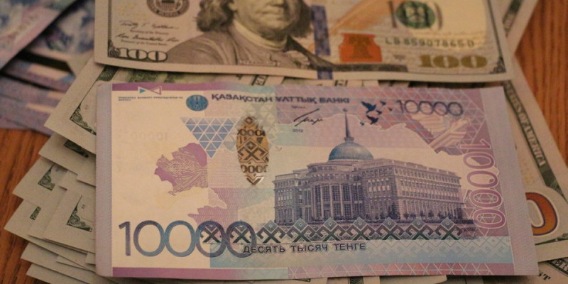 Доллар бағамы 193 теңгеге теңеспек