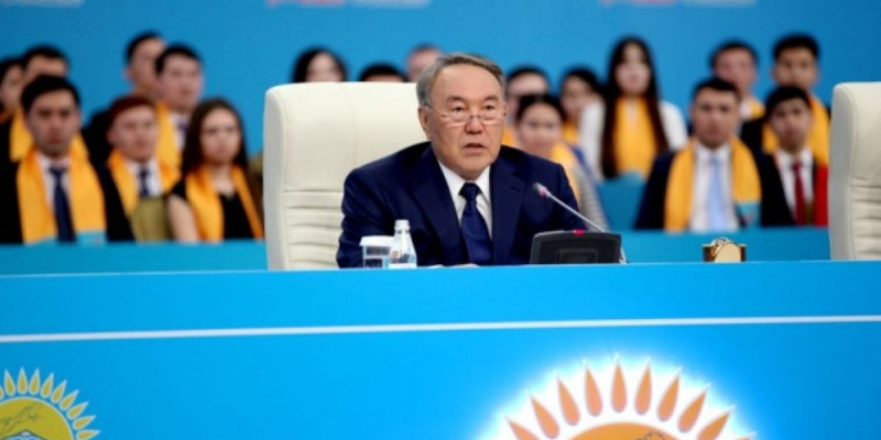 Н. Назарбаев: Жастарға қажырлы еңбек ету керек