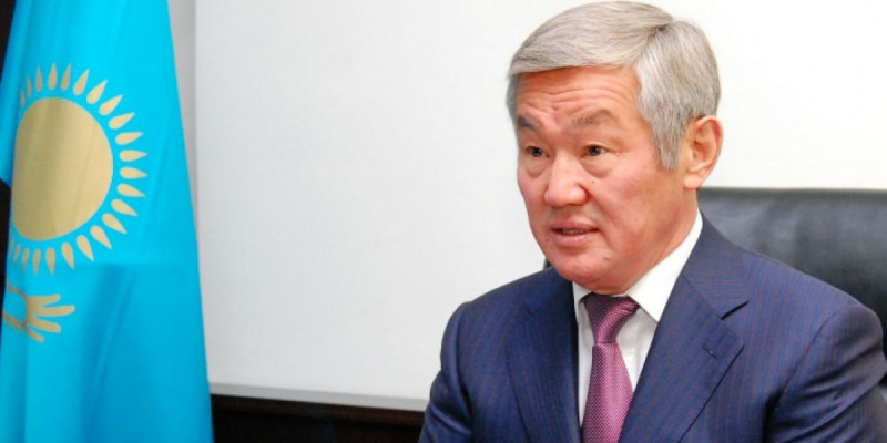 Бердібек Сапарбаев: "ЖОО-лар кәсіпорындармен жұмыс істемейді"