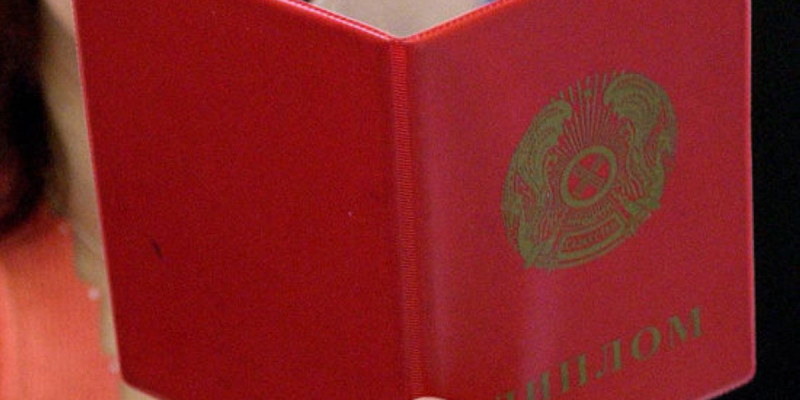 Ақтөбеде 7 мұғалім жалған дипломмен шәкірт тәрбиелеп келген