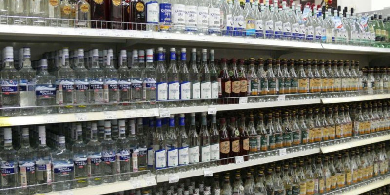 Қоғамдық шараларға ішімдік апаруға болмайды