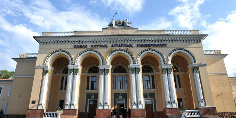 ҚазҰАУ жаңа технологияларымен журналистерді таныстырды