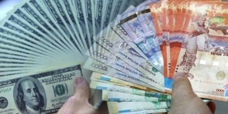 "Мұнай баррелі 15 долларға, доллар бағамы 400 теңге жетеді"