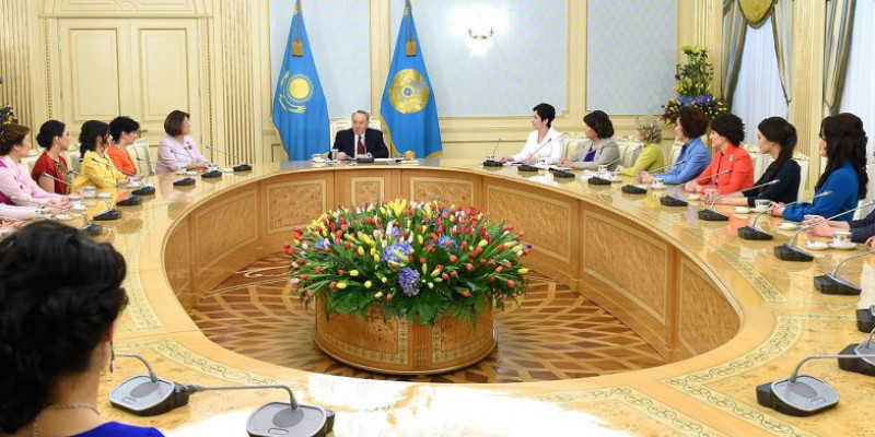 Н. НАЗАРБАЕВ, ҚР Президенті: Әйелдер – тәуелсіздіктегі ең сенімді серігім