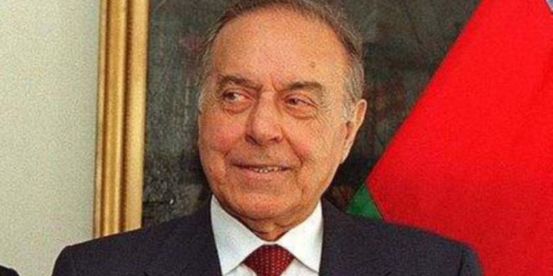 Мен көрген Гейдар ӘЛИЕВ (эссе)