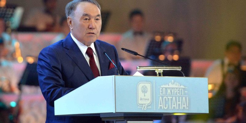Нұрсұлтан Назарбаев, ҚР Президенті:  Қазақстанды көк ту астында бірге құрдық