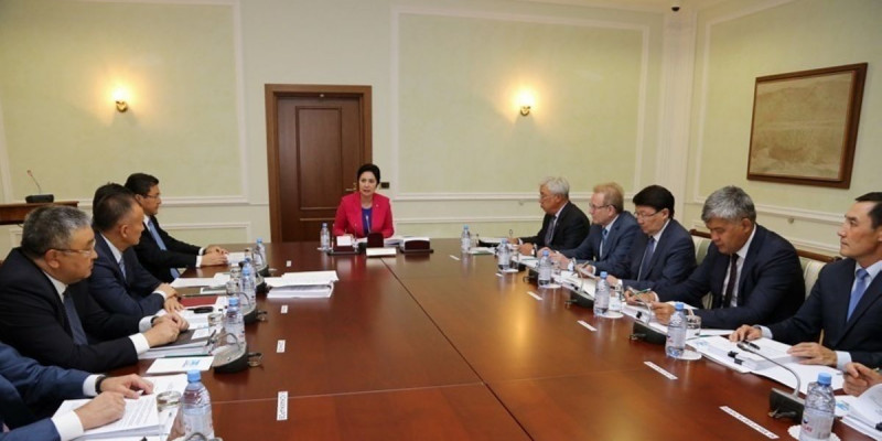 Шетелде кадр даярлау