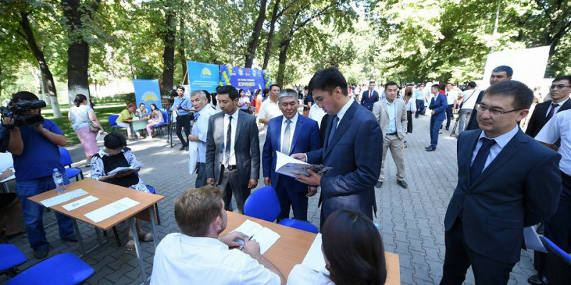 2000-нан астам жұмыс орны ұсынылды