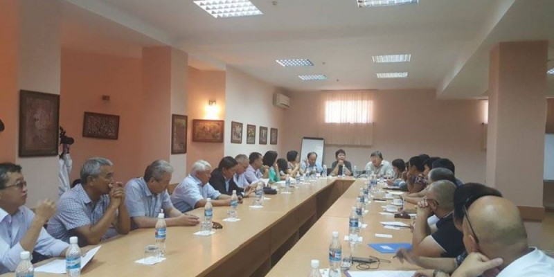Конституцияны өзгертуге қарсы қозғалыс құрылды