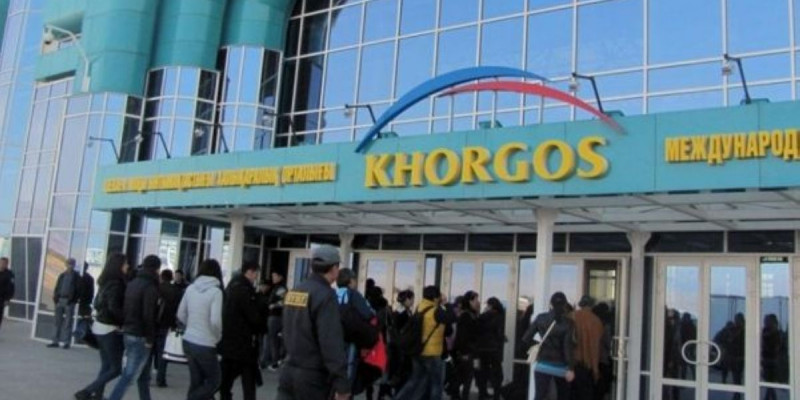"Қорғас" ШЫХО президенті миллион доллар пара алғанда ұсталды