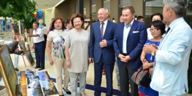 Суретшілердің Алматының 1000 жылдығына тартуы