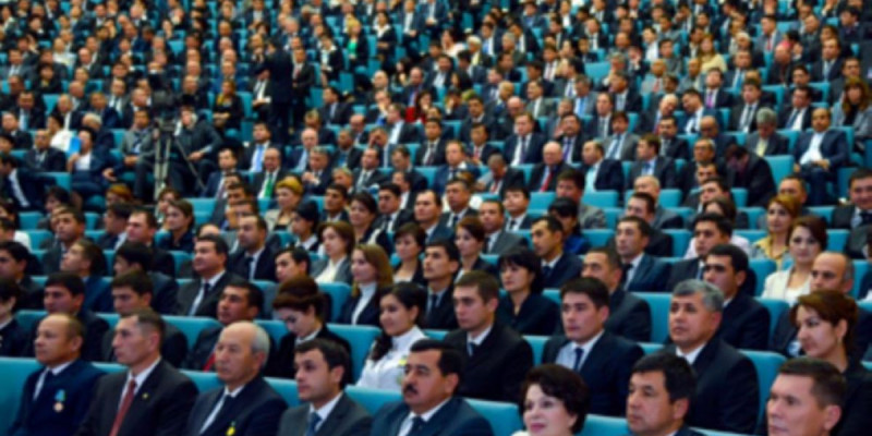 Өзбекстан парламенті президент міндетін атқарушыны тағайындайды