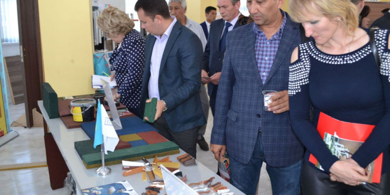 Өзбекстандық кәсіпкерлер Оңтүстіктің өндіріс орындарымен танысты
