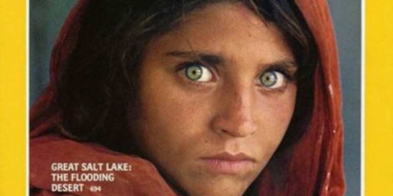 Пәкістан билігі National Geographic мұқабасындағы ауған қызын босатады