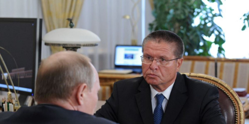 Путин "Улюкаев ісіне" түсініктеме беруден бас тартты