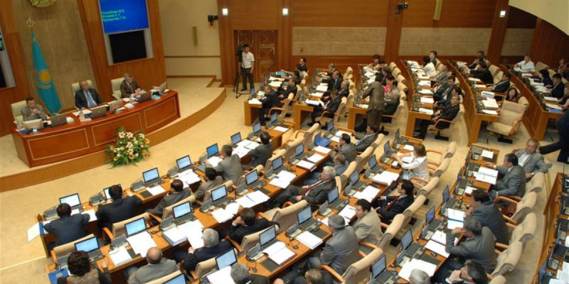 Республикалық бюджет туралы заң жобасы Мәжіліске қайтарылды