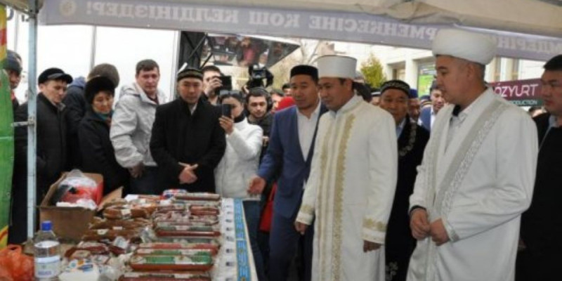 Алматыда алғаш рет халал жәрмеңке өтіп жатыр