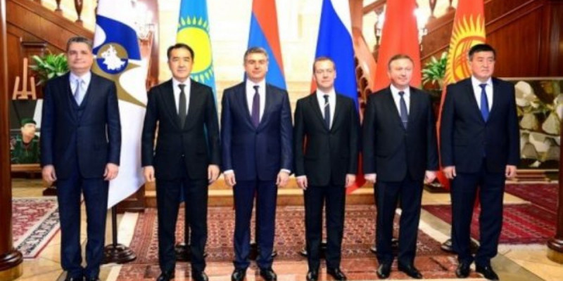 Премьер-министр Еуразиялық үкіметаралық кеңес отырысының жұмысына қатысуда