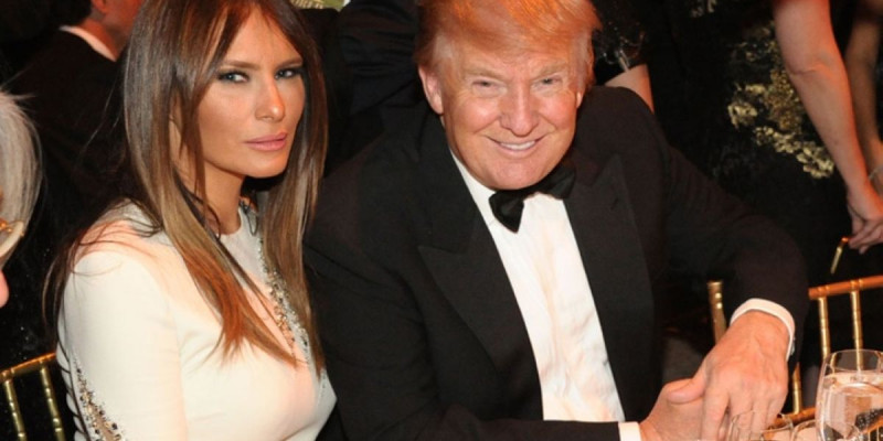 Меланья Трамп Ақ үйде тұрмай ма?