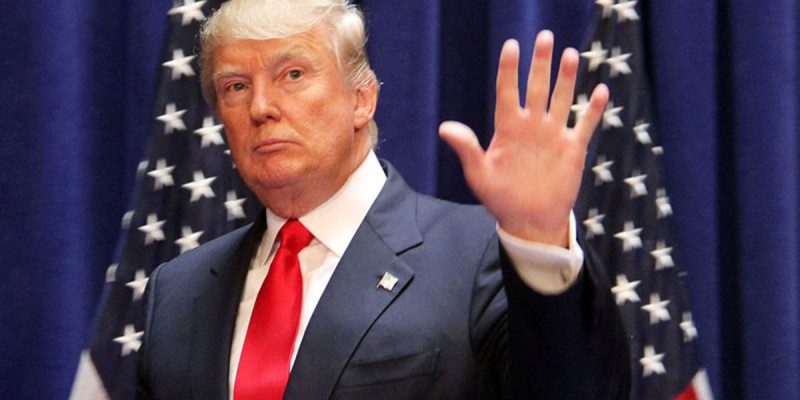 Трамп өзіне тиісті барлық акциясын сатып жіберді
