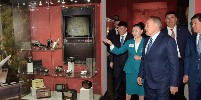 Елбасы Алматы мұражайын аралады