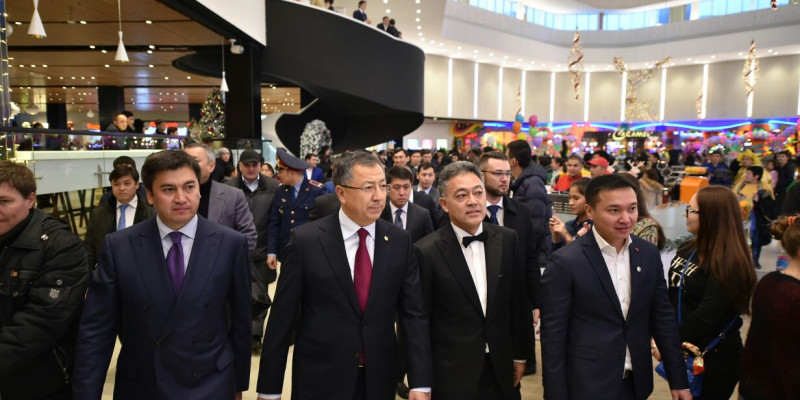 Шымкентте ең үлкен ойын-сауық сауда орталығы ашылды