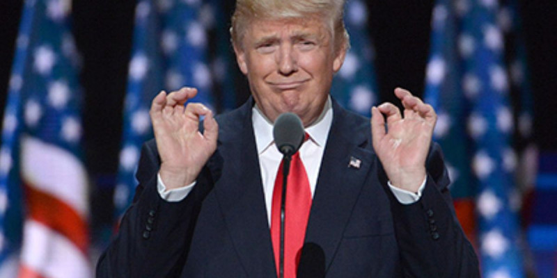 Трамп қайырымдылық қорын жабатын болды