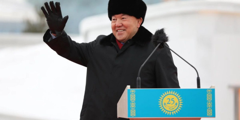 Президент Тәуелсіздіктің 25 жылдығына арналған монументті ашты