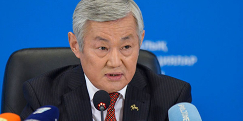 Б.Сапарбаев: Әр жаңа үйден жетімдерге пәтер бөлу керек