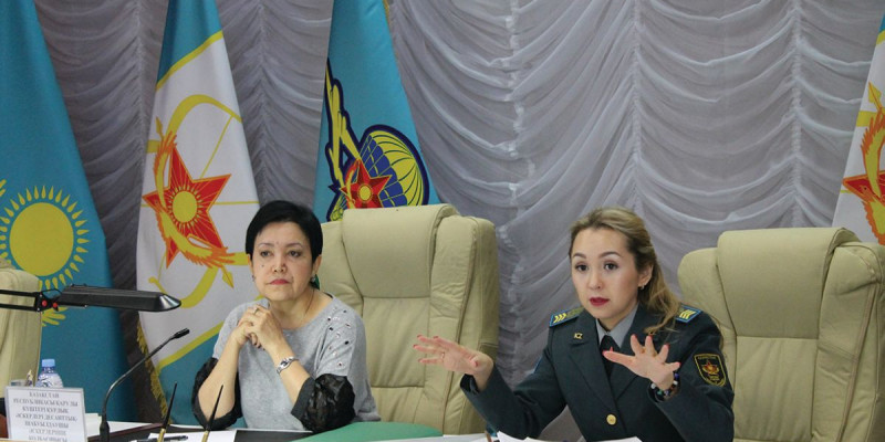 Алматыда Қарулы Күштердегі әйелдер кеңесінің жұмысы талқыланды