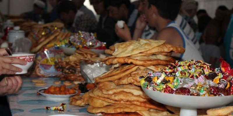 Азалы үйдің ысырапшылдығы – әсіреңкілік