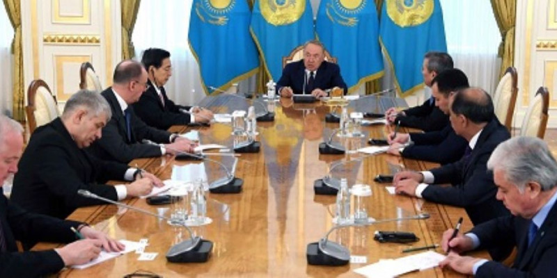 Елбасы ШЫҰ аясындағы жиынға келген делегация жетекшілерін қабылдады