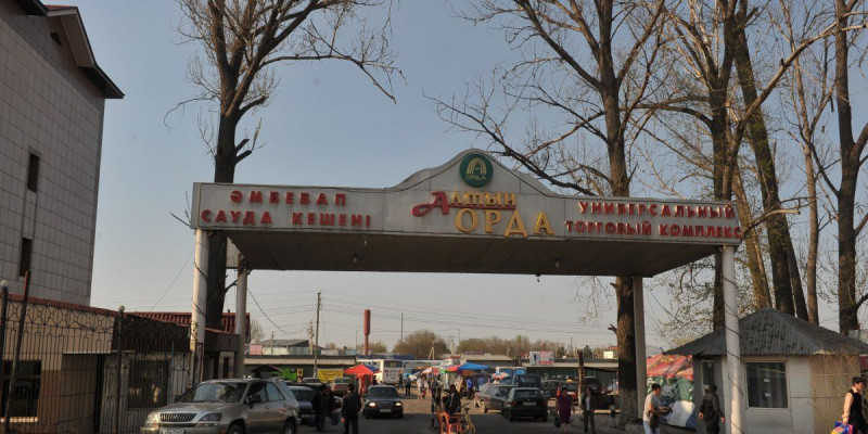 "Алтын Орда" базары маңындағы жолдың қашан жөнделетіні белгілі болды