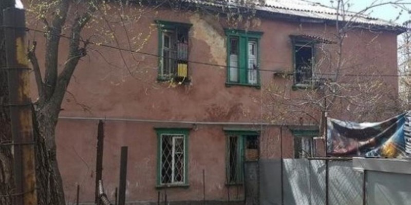 Алматыда Розыбакиев бойындағы 40 шақты апатты жағдайдағы үйлер сүріледі