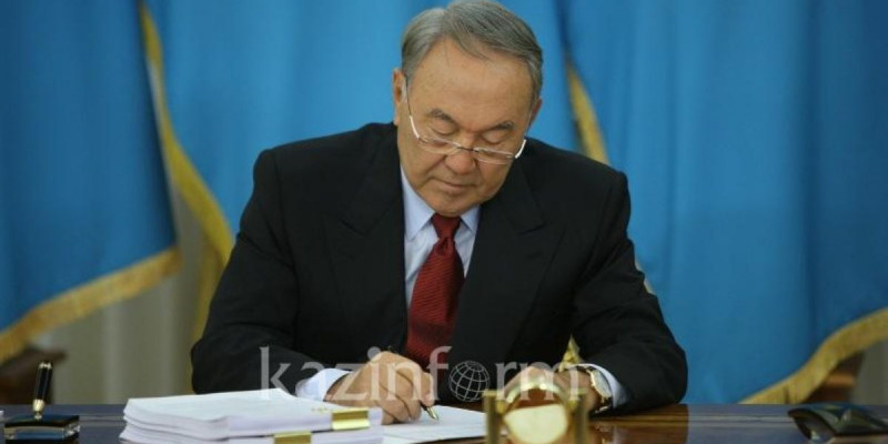 Елбасы авиация қызметіне қатысты заңға қол қойды
