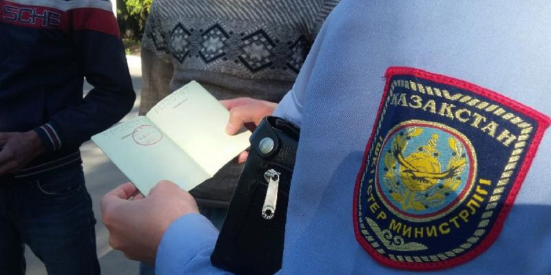 СҚО-да көші-қон заңнамасын бұзған 54 шетелдік Қазақстаннан қуылды