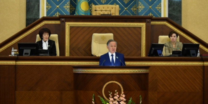 Нығматулин: Фармацевтикада қолдан жасалған кедергі көп