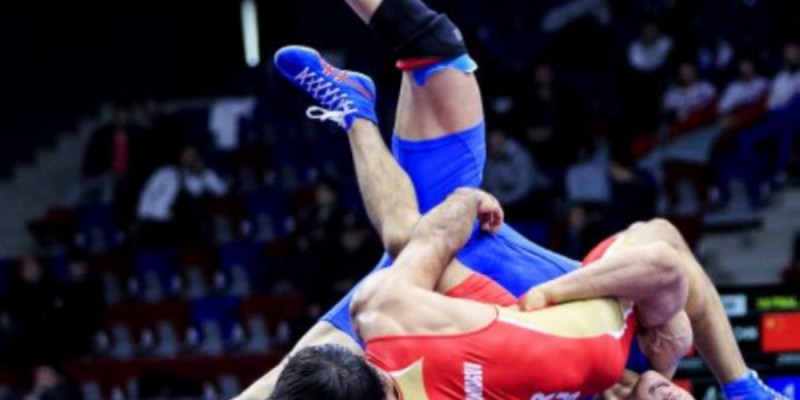 Қазақ балуандары Азия чемпионатының ақтық сынына өтті