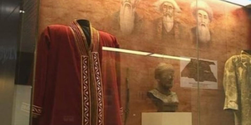 Қазыбек бидің шапаны Қарағандыға жеткізілді