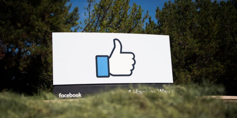 Facebook екі миллиардыншы қолданушысын тіркеді