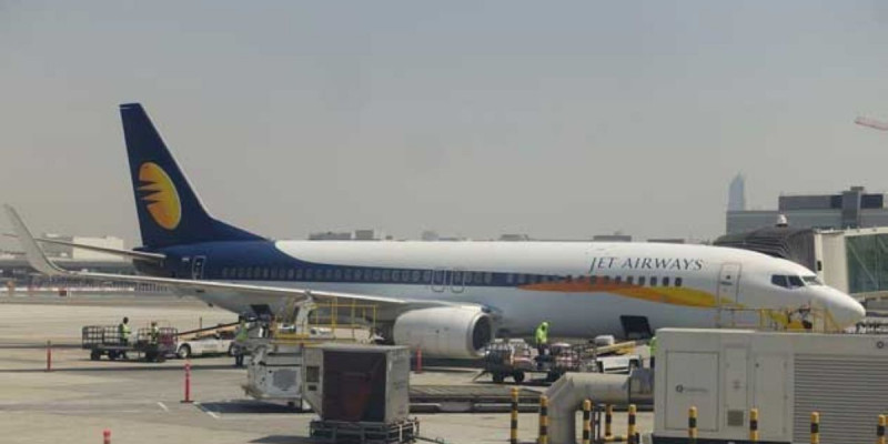 Ұшақта дүниеге келген сәби өмір бойы тегін ұшу мүмкіндігіне ие болды